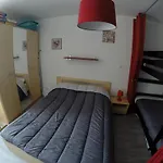 Les Cascades Apartman *